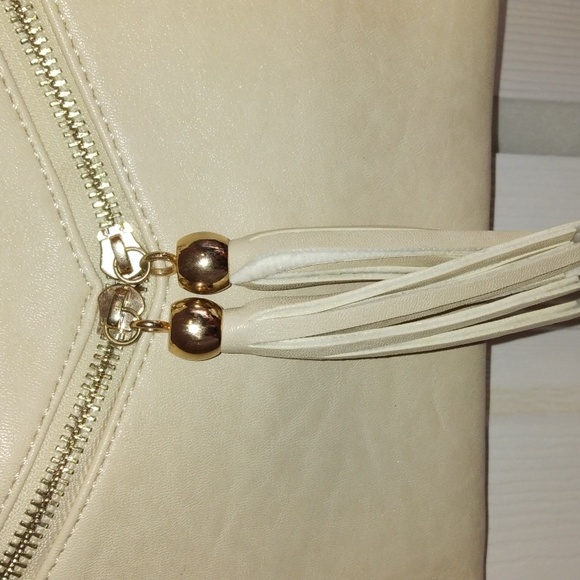 Temptation Italy beige envelope clutch purse NWoT - Picture 2 of 16